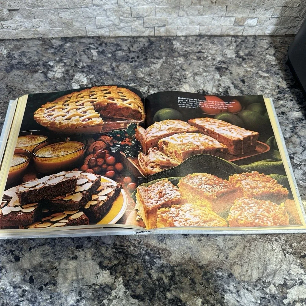 Vintage 1978 Better Homes‎ & Gardens Complete Step-By-Step Cook Book Food Bread